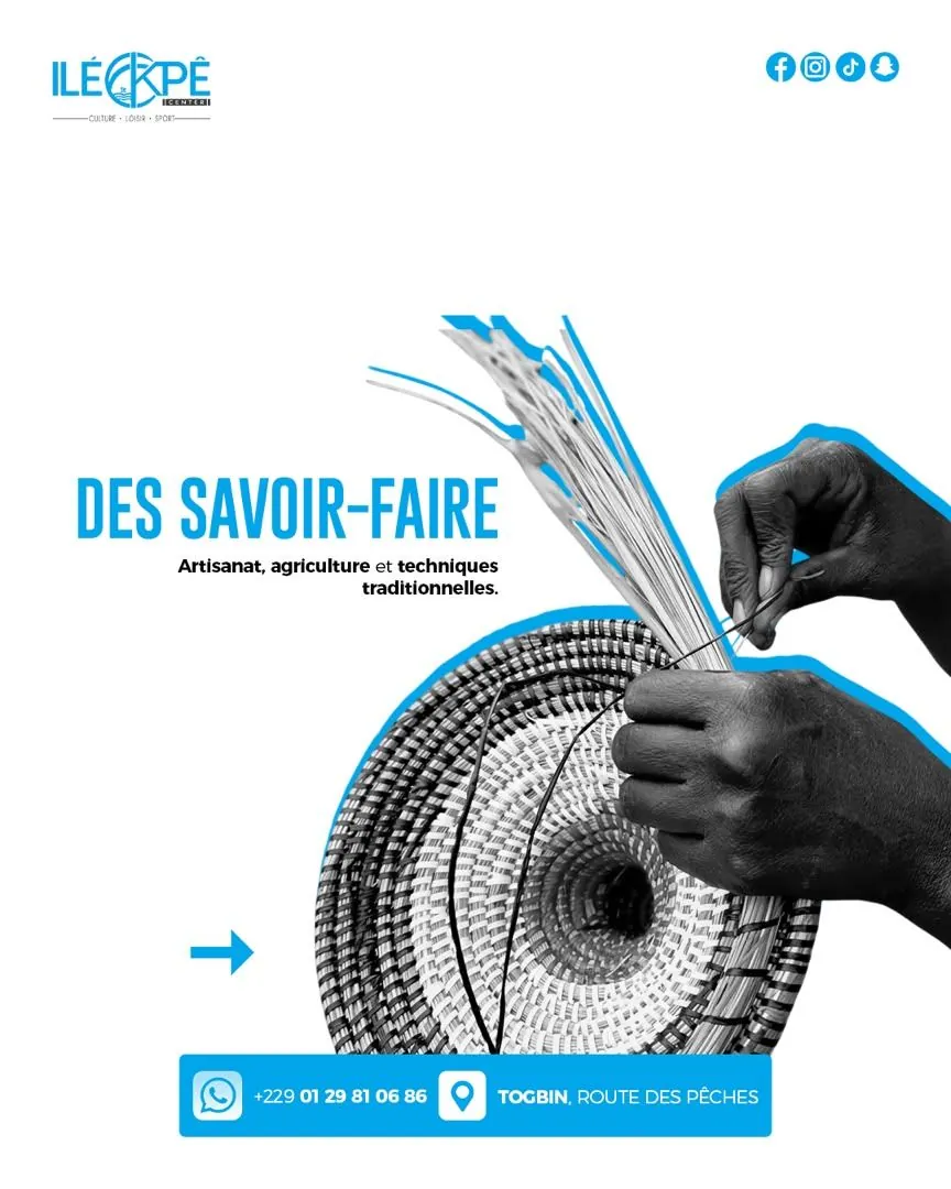 Mains d’artisan tressant un panier, savoir-faire de la Donga