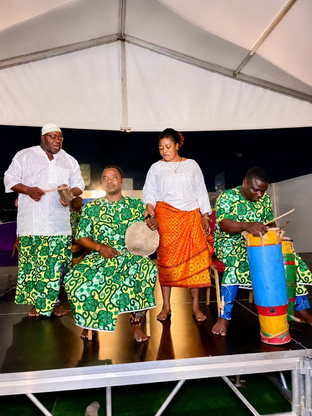 Performance lors de Connexions Culturelles à Ilé Ôkpè Center